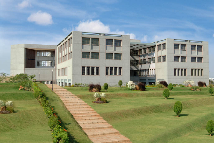 https://cache.careers360.mobi/media/colleges/social-media/media-gallery/5494/2021/8/11/Campus view of School of Management Sri Krishna College of Engineering and Technology Coimbatore_Campus-view.png
